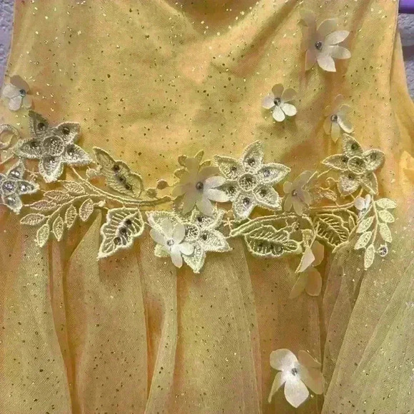 Infant Dress- 1 year old - Picture 2 of 8